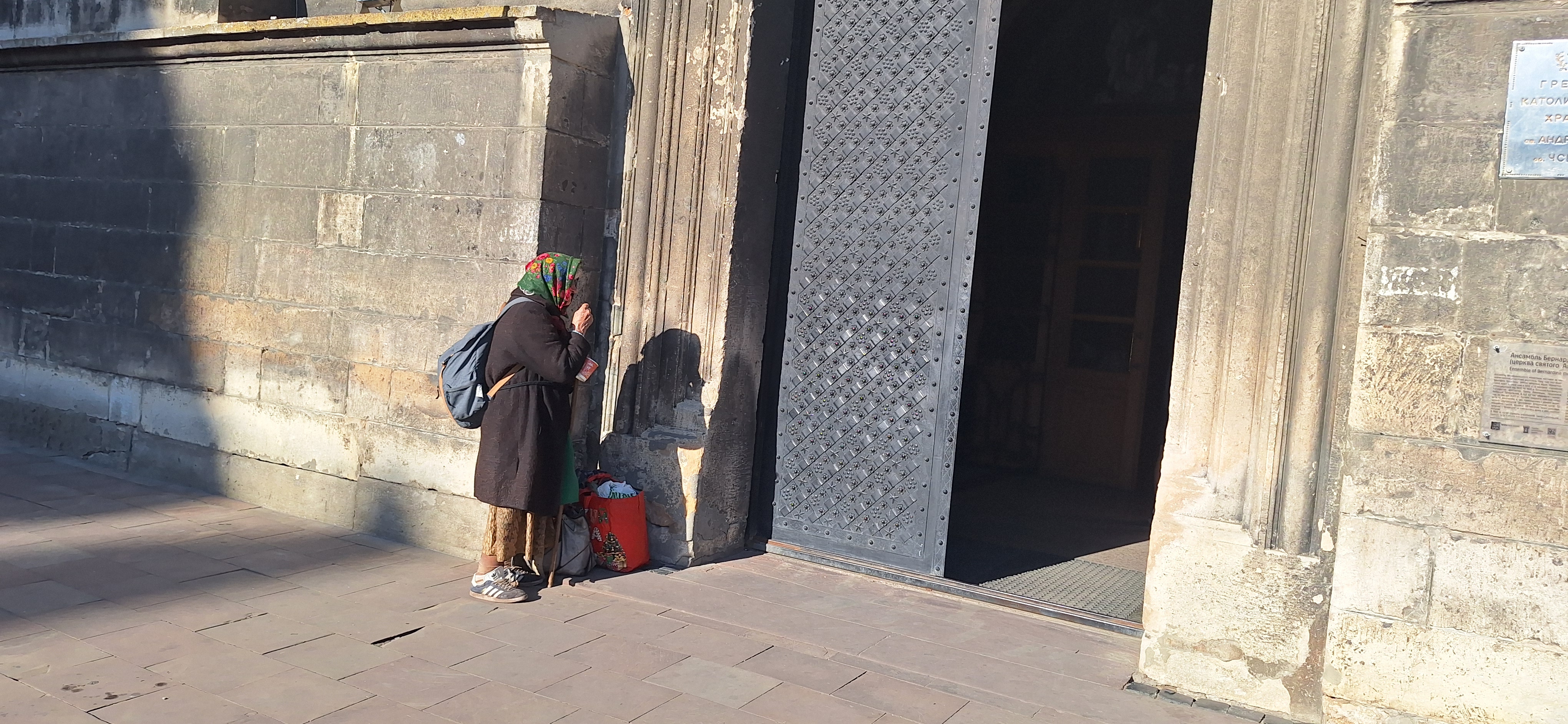 Bătrânii au suferit mult din cauza războiului în Ucraina Foto: Theodor Jumătate