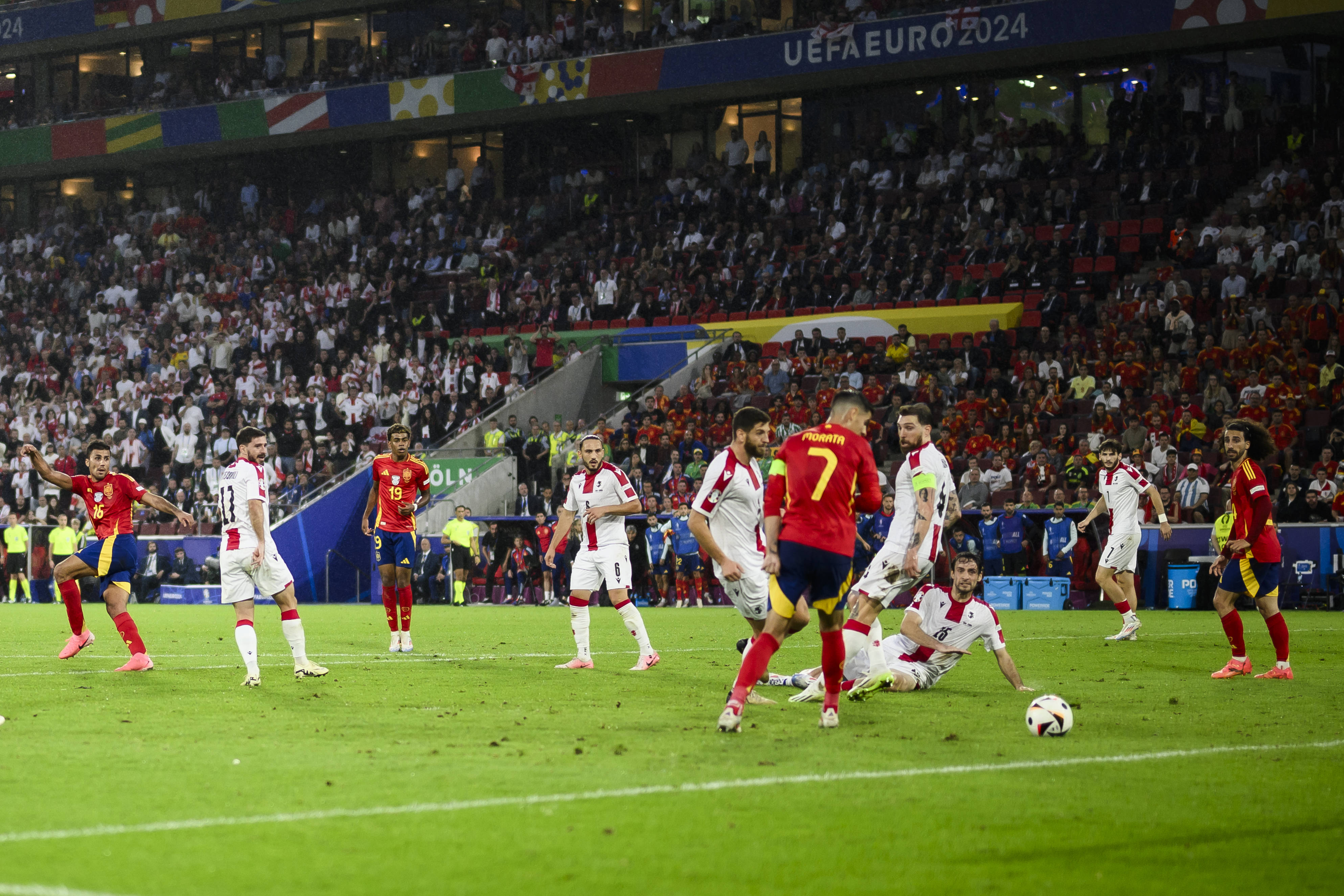 VAR și amar Willy Sagnol: „ Ofsaid clar  la primul gol al Spaniei”