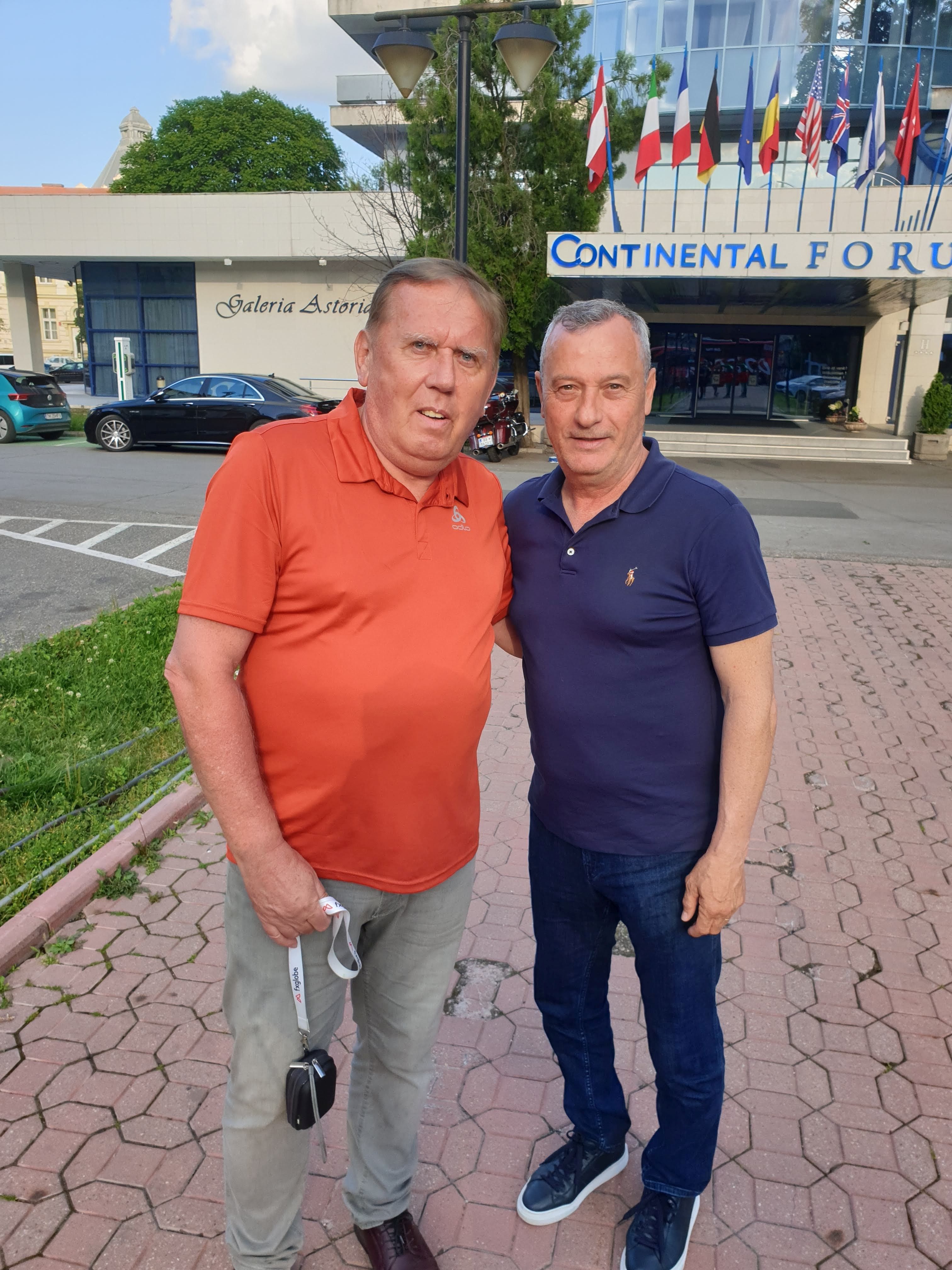 Alături de Mircea Rednic, anul trecut, la Arad Foto: Arhivă personală