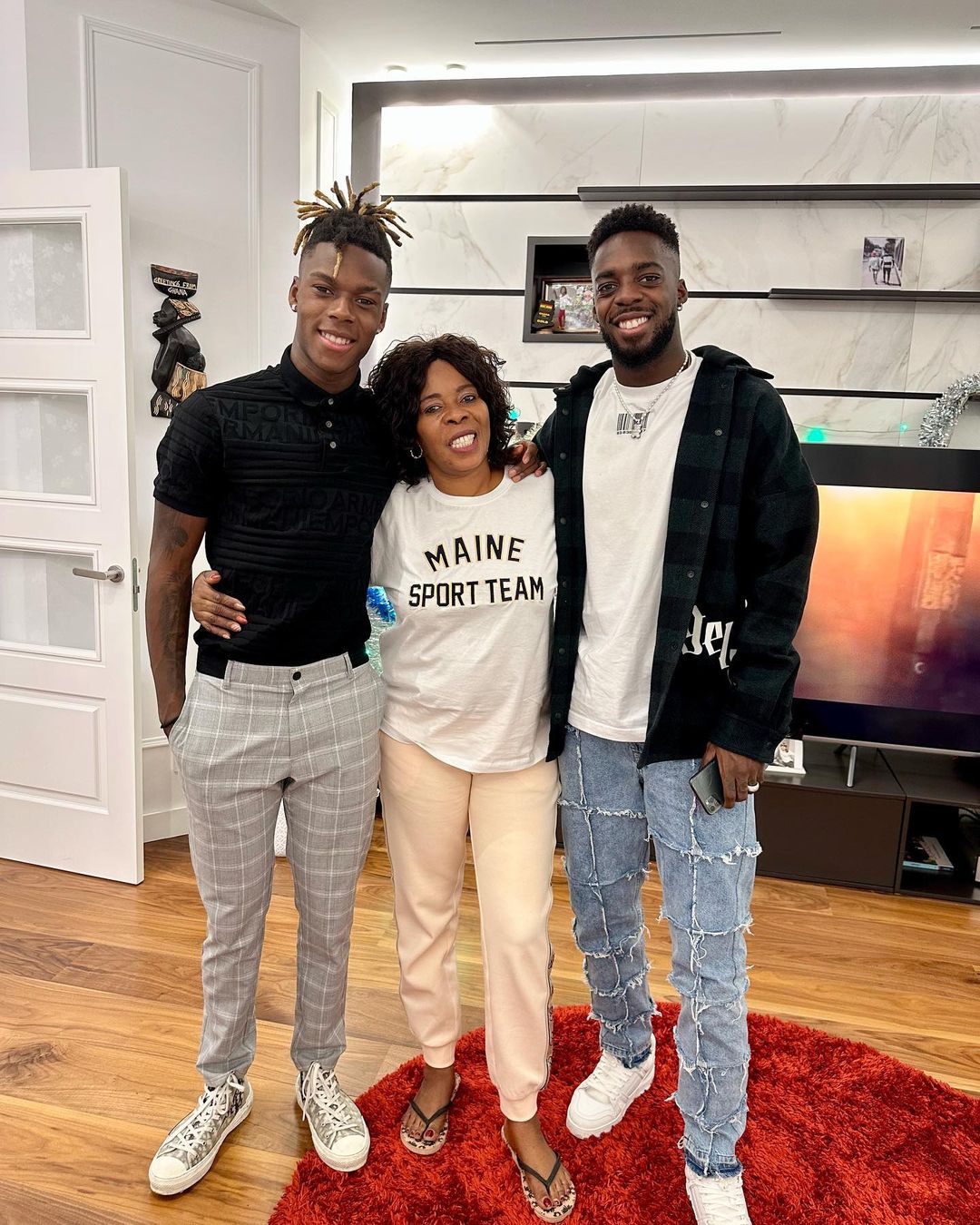 Nico, Maria și Inaki Williams (foto: Instagram)