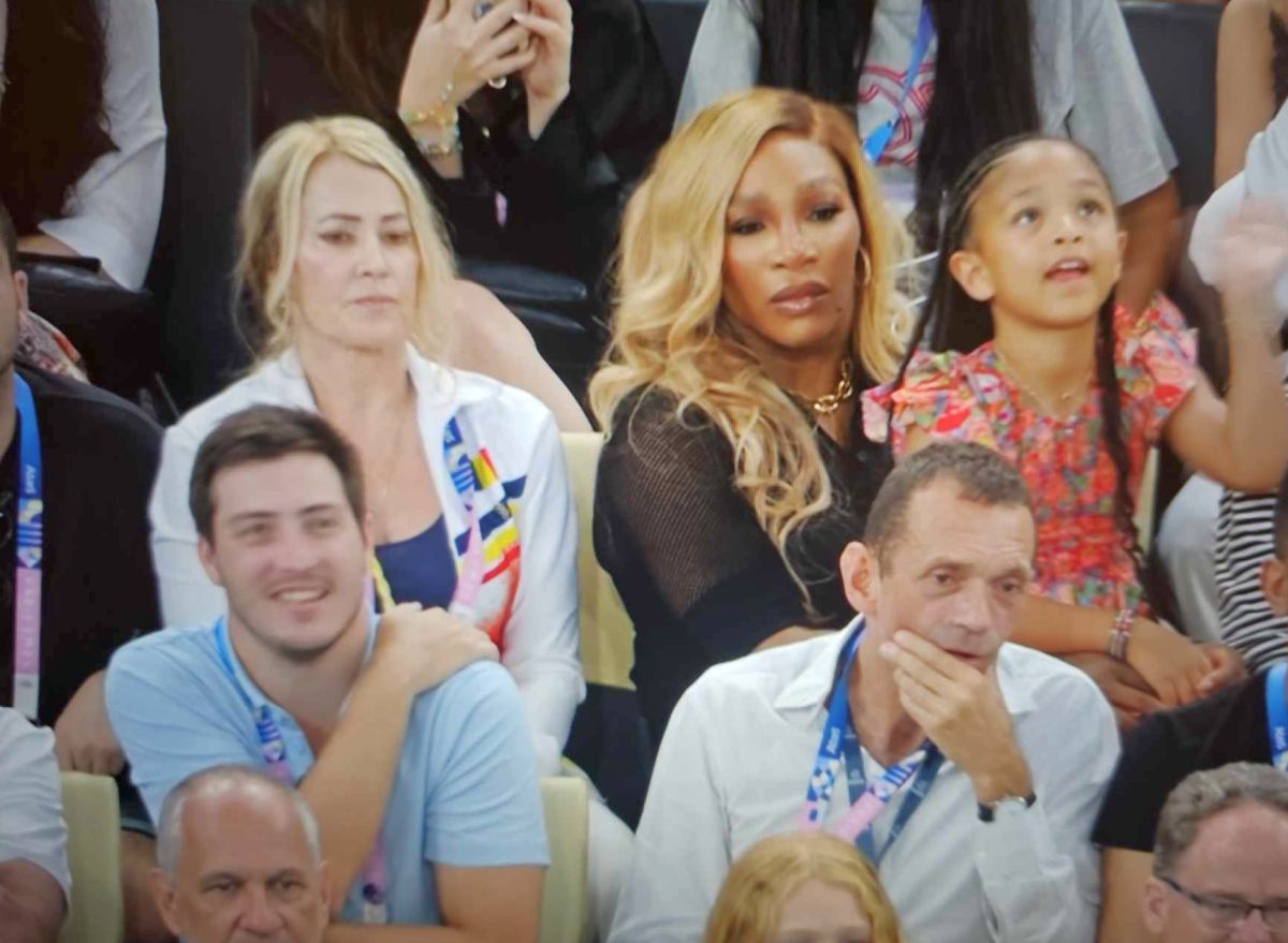 Nadia, alături de Serena Williams și fiica acesteia, Olympia, în tribună