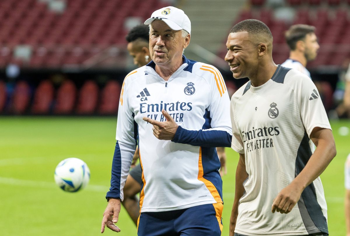 Kylian Mbappe, alături de antrenorul Carlo Ancelotti Foto: Imago