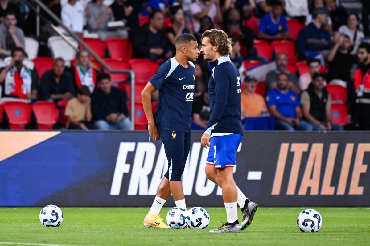 Griezmann și Mbappe priveau în direcții opuse la națională Foto: Imago