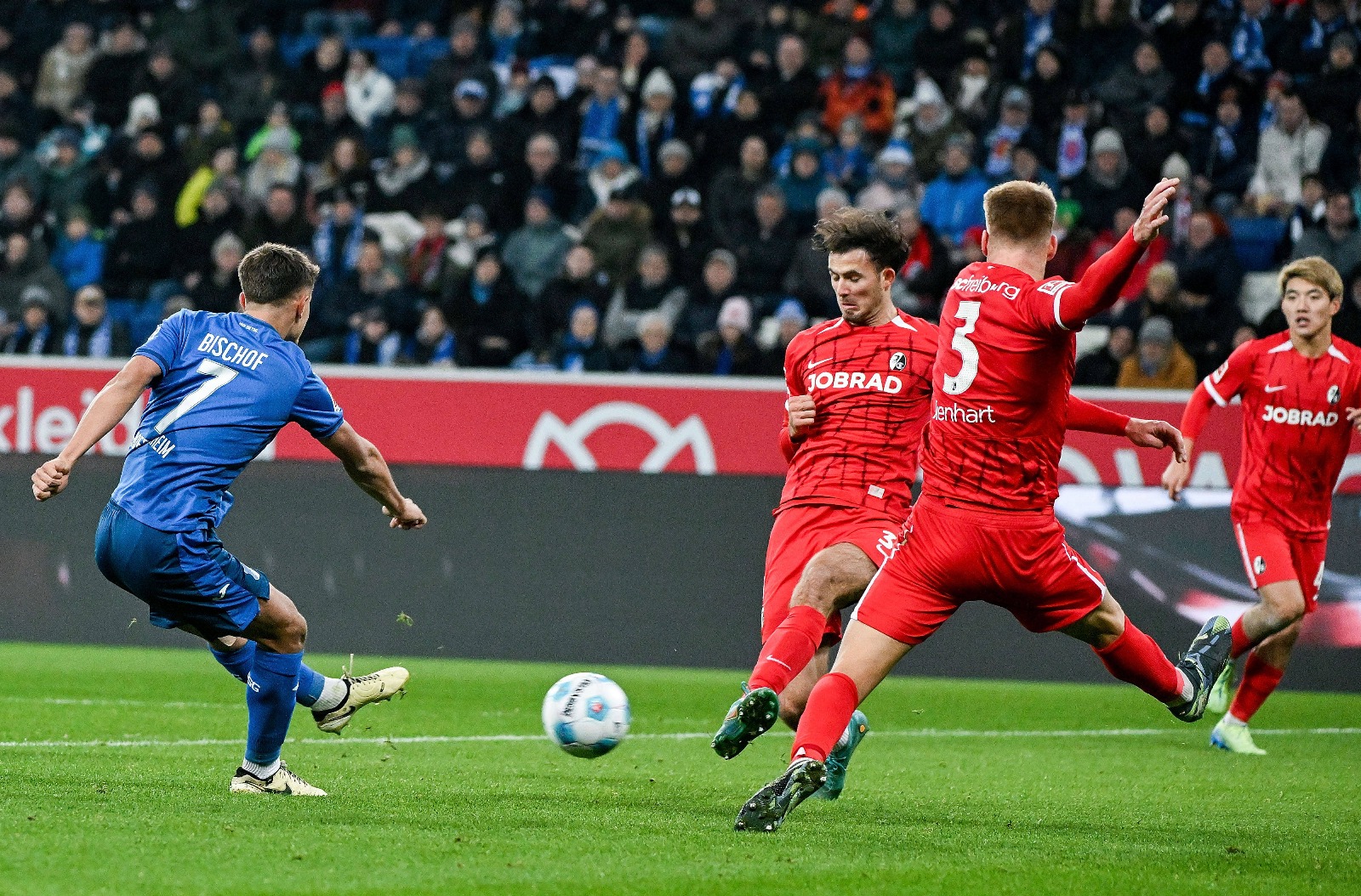 Golul lui Bischof (stânga) cu Freiburg Foto: Imago