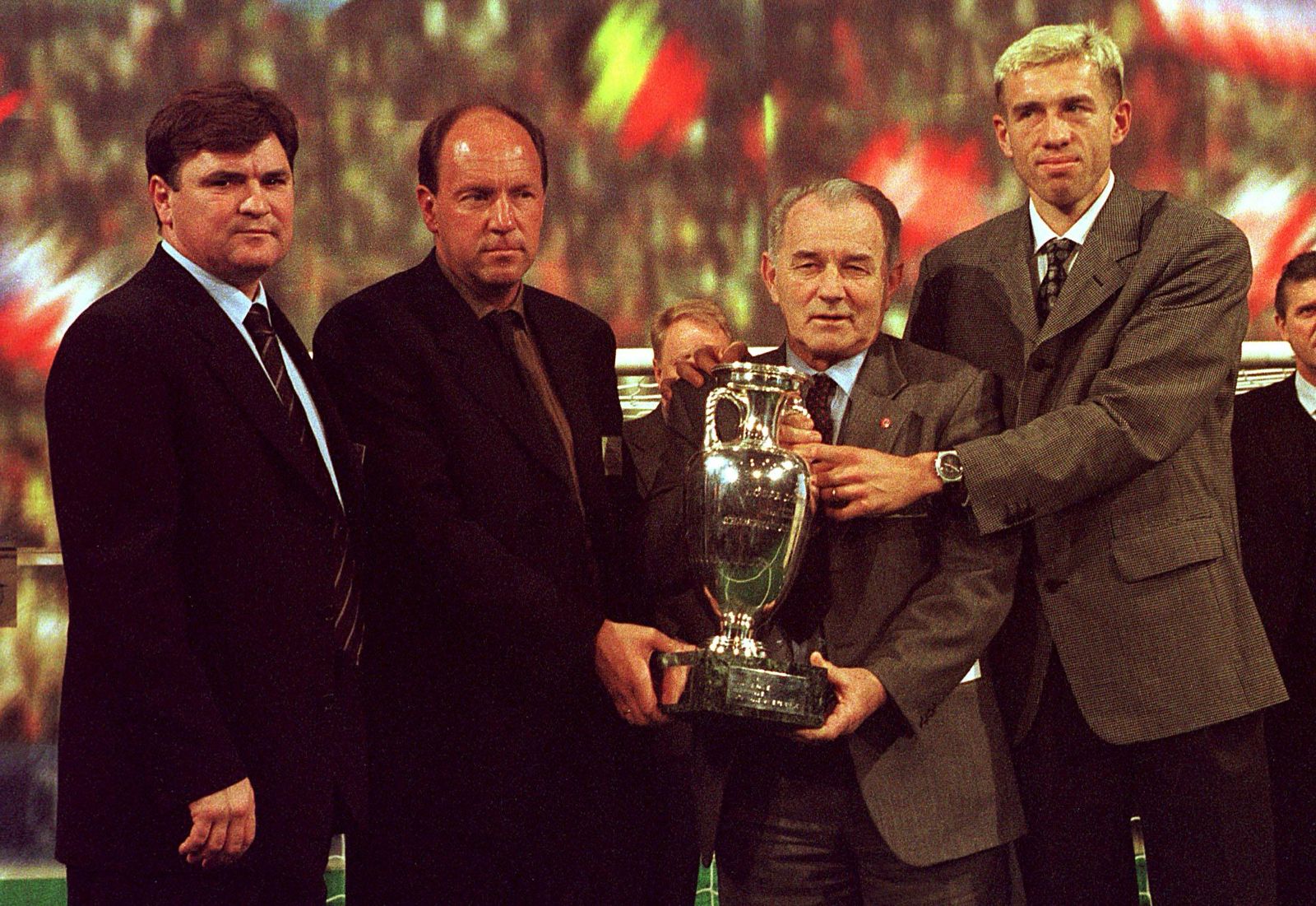 Katanec, înainte de Euro 2000, alături de rivalii din grupă, selecționerii Spaniei (Camacho), Norvegiei (Semb) și Iugoslaviei (Boskov) Foto: Imago