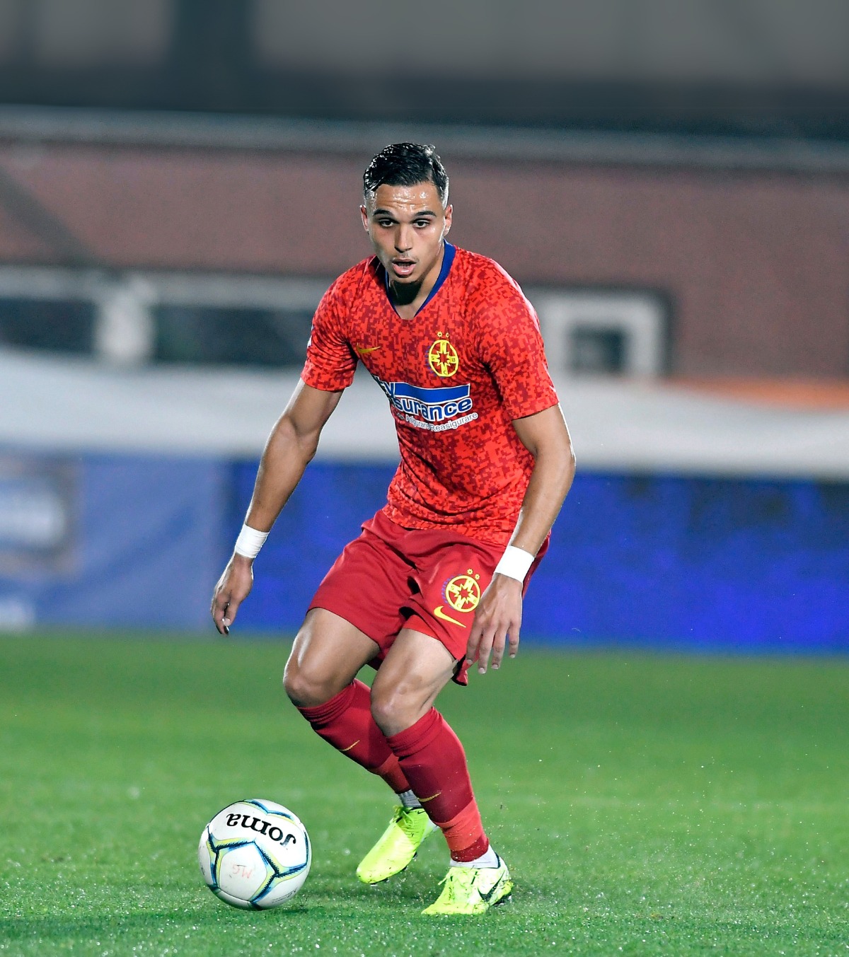 „M-a vrut și Sevilla”     Cristi Manea  a povestit cum s-a transferat la FCSB: „Am rămas în ultima zi de transferuri”