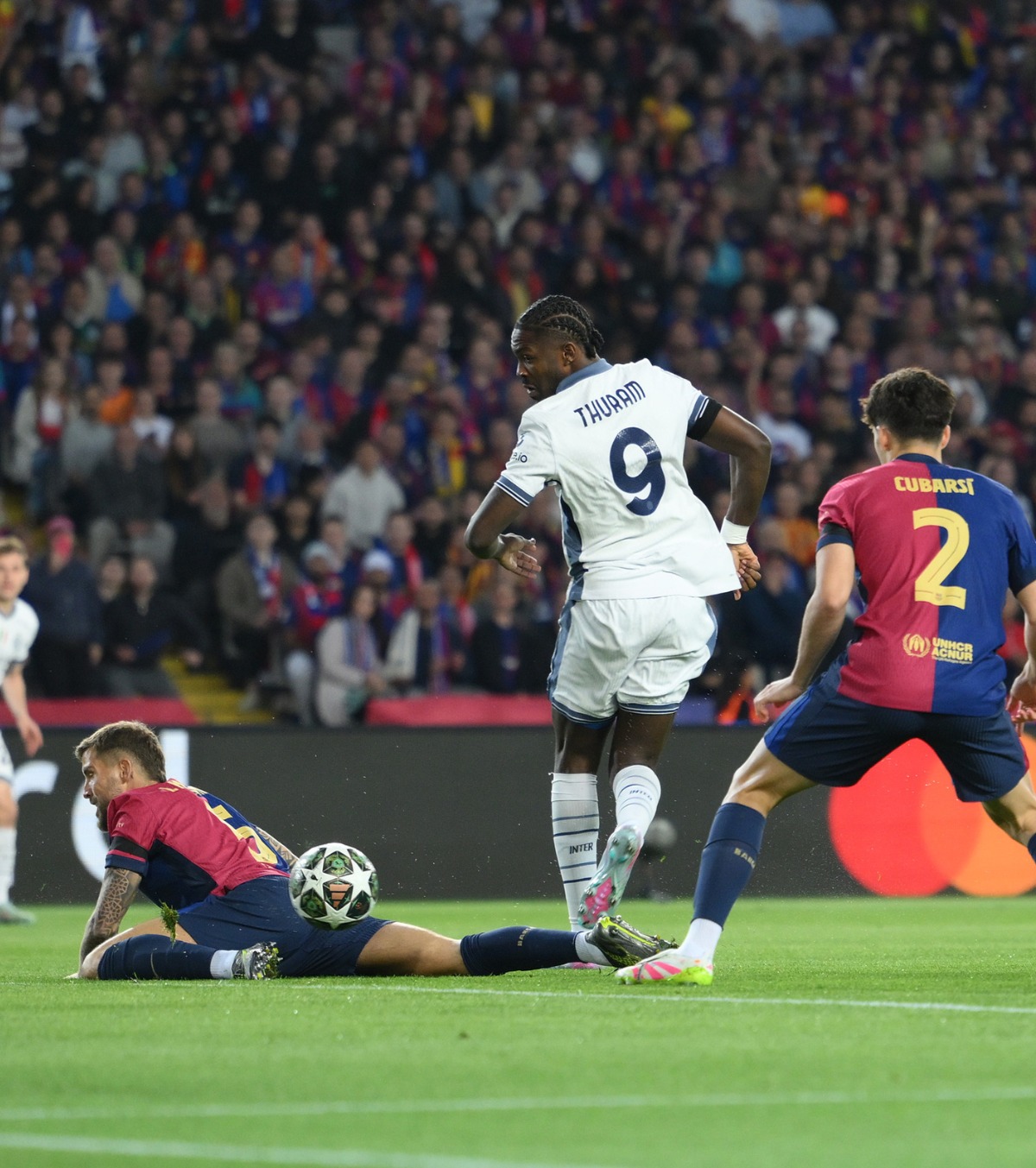 Barcelona - Inter 3-3  Meci senzațional în semifinalele   Ligii Campionilor